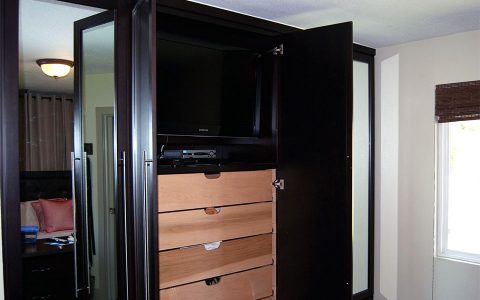 Closet-5